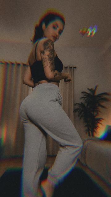 @Betzi Jallar🇨🇺