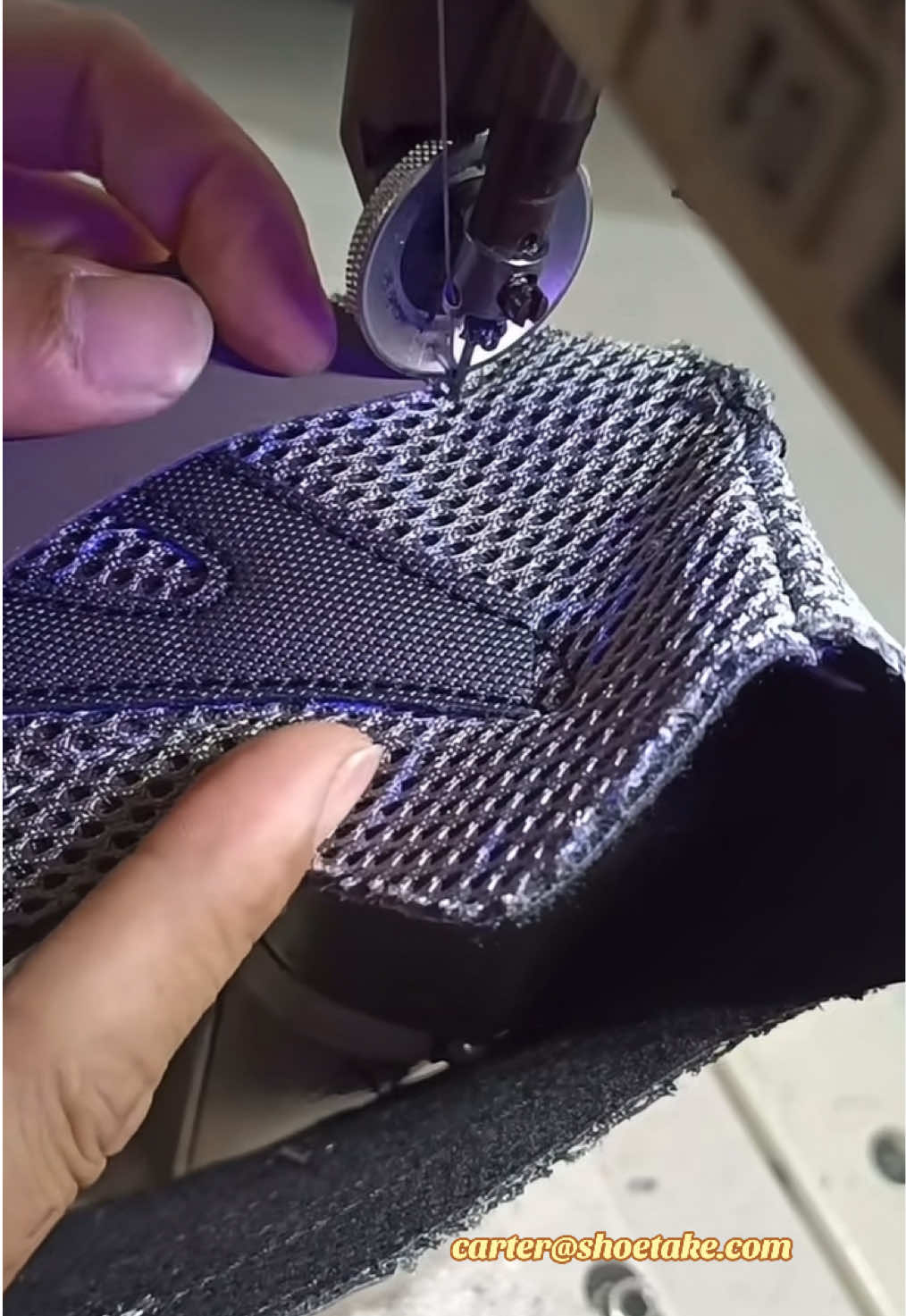 @SHOETAKE