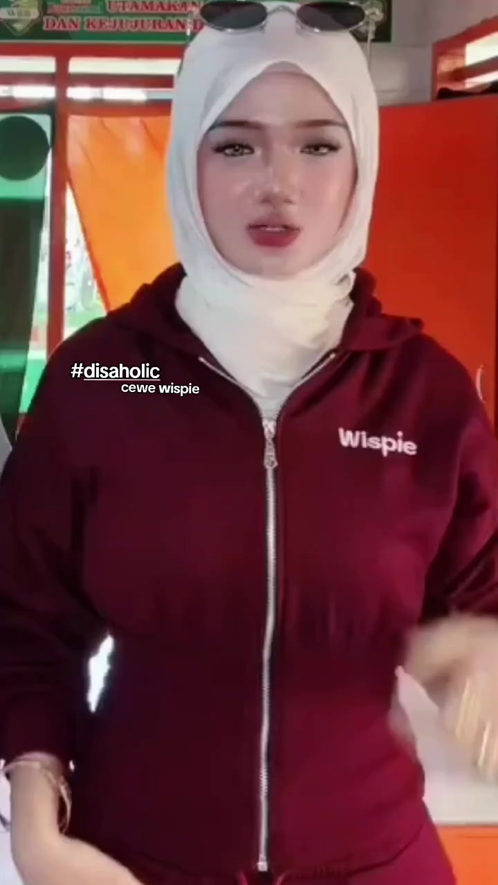 @𝘾𝙀𝙒𝙀 𝙬𝙞𝙨𝙥𝙞𝙚🫦