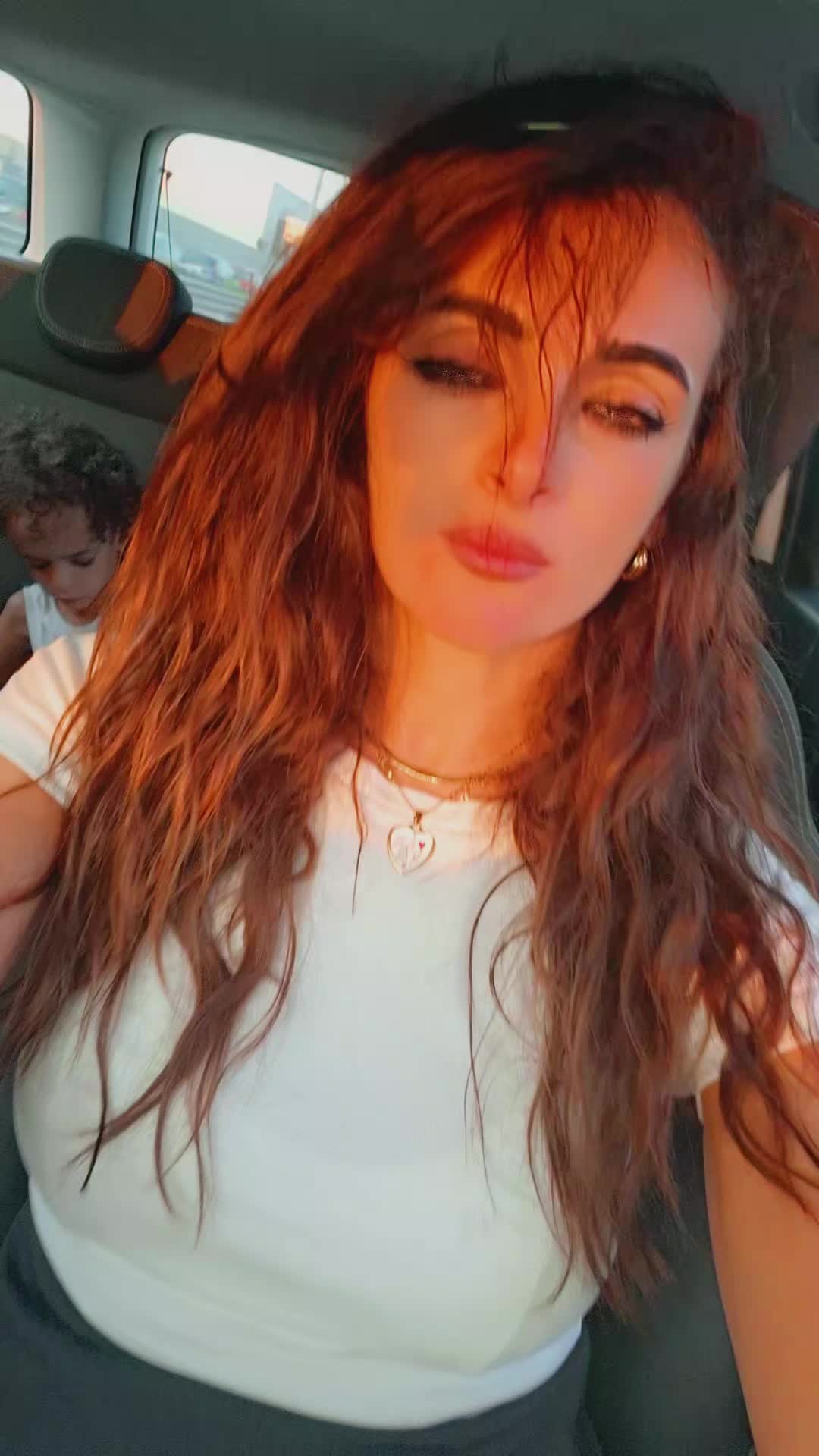 @Delorellis