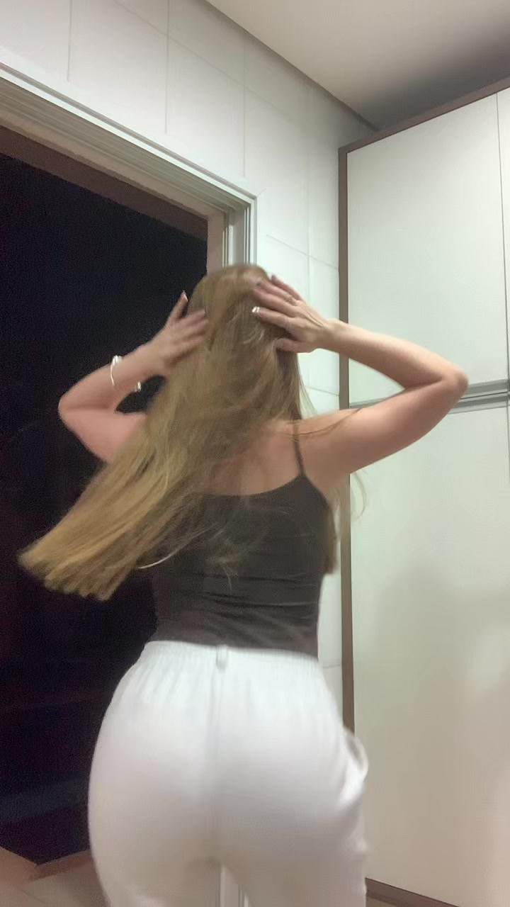 @Vitória Adib