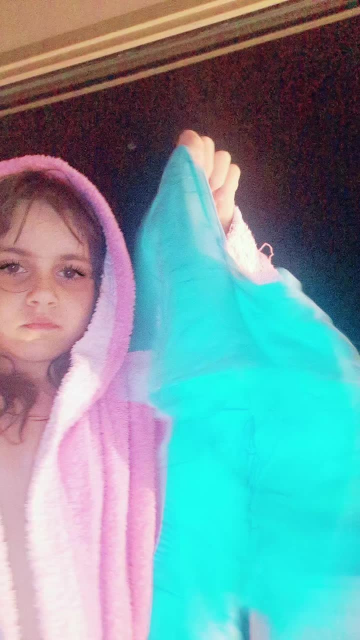 @nicole