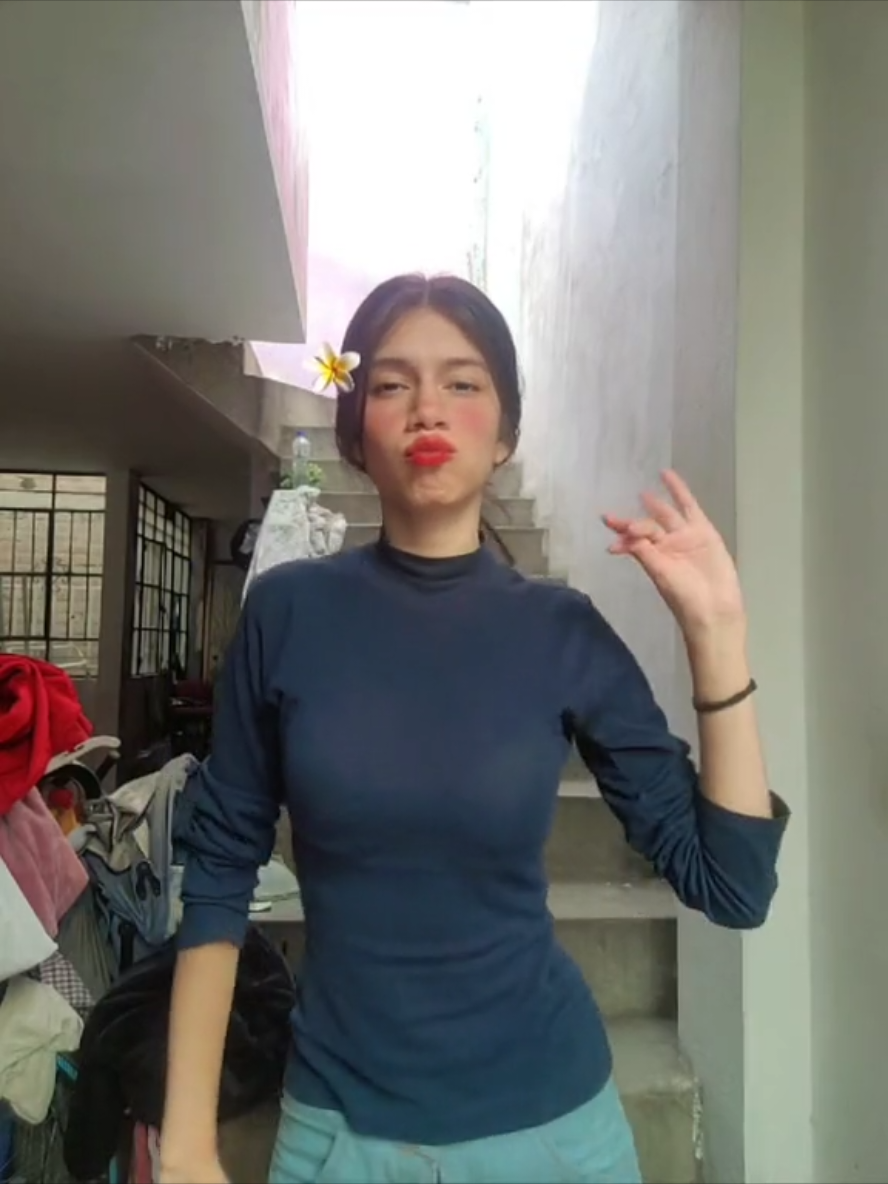 @𝐕𝐢𝐨𝐥𝐞𝐭𝐢𝐤𝐚