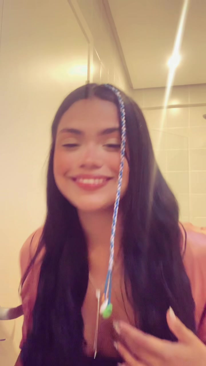 @bella