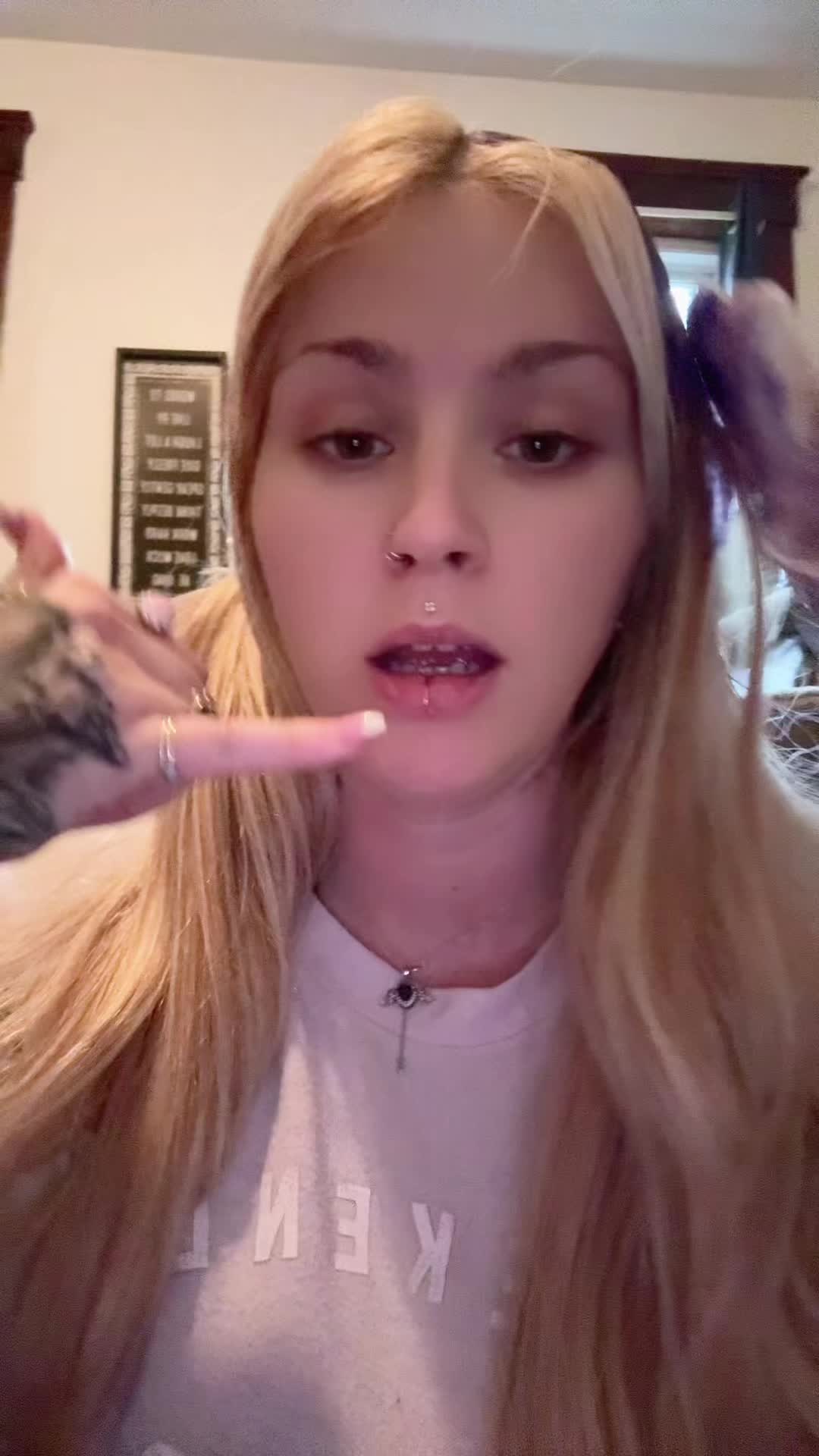 @KingofHell😈