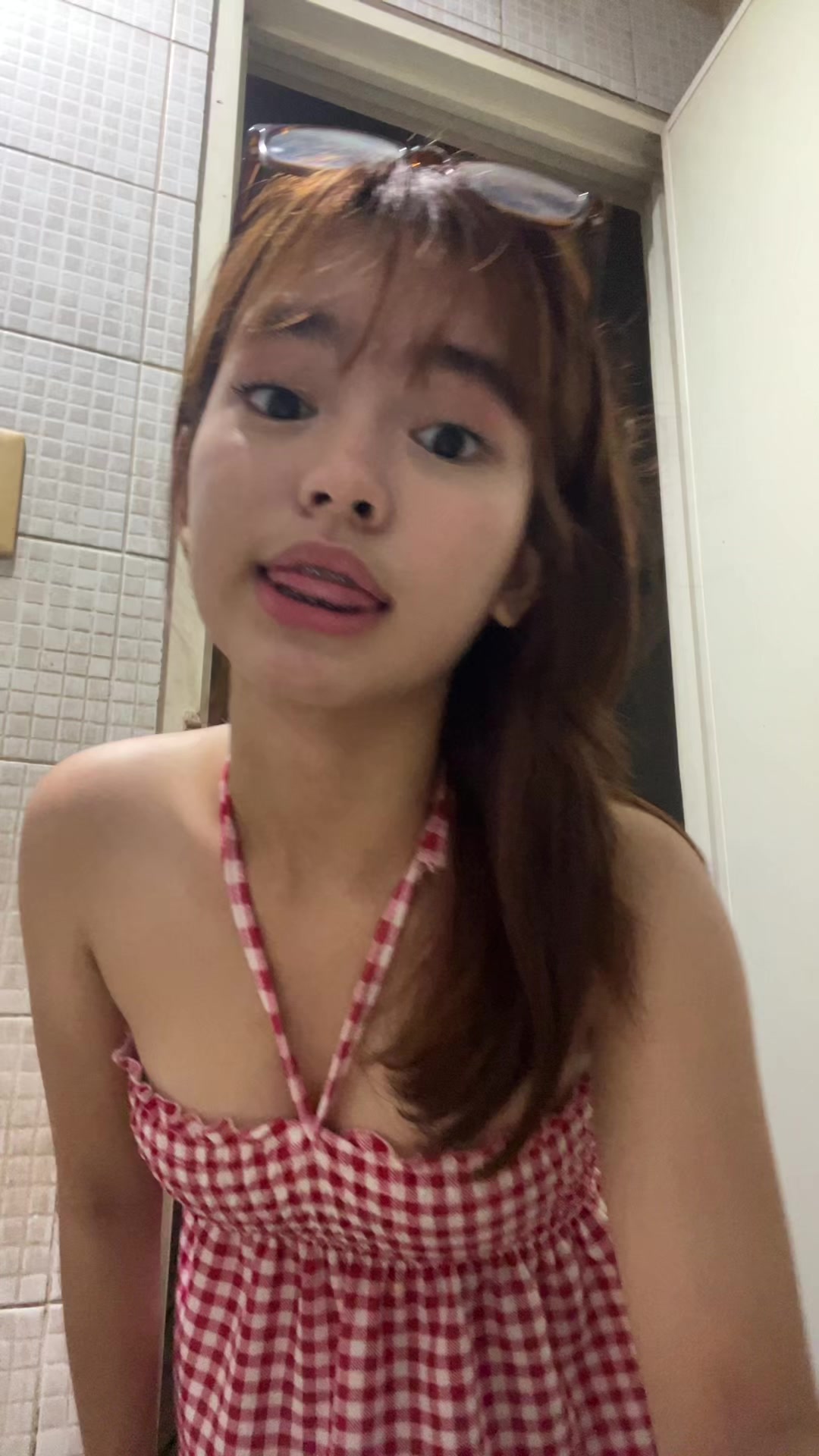 @K.