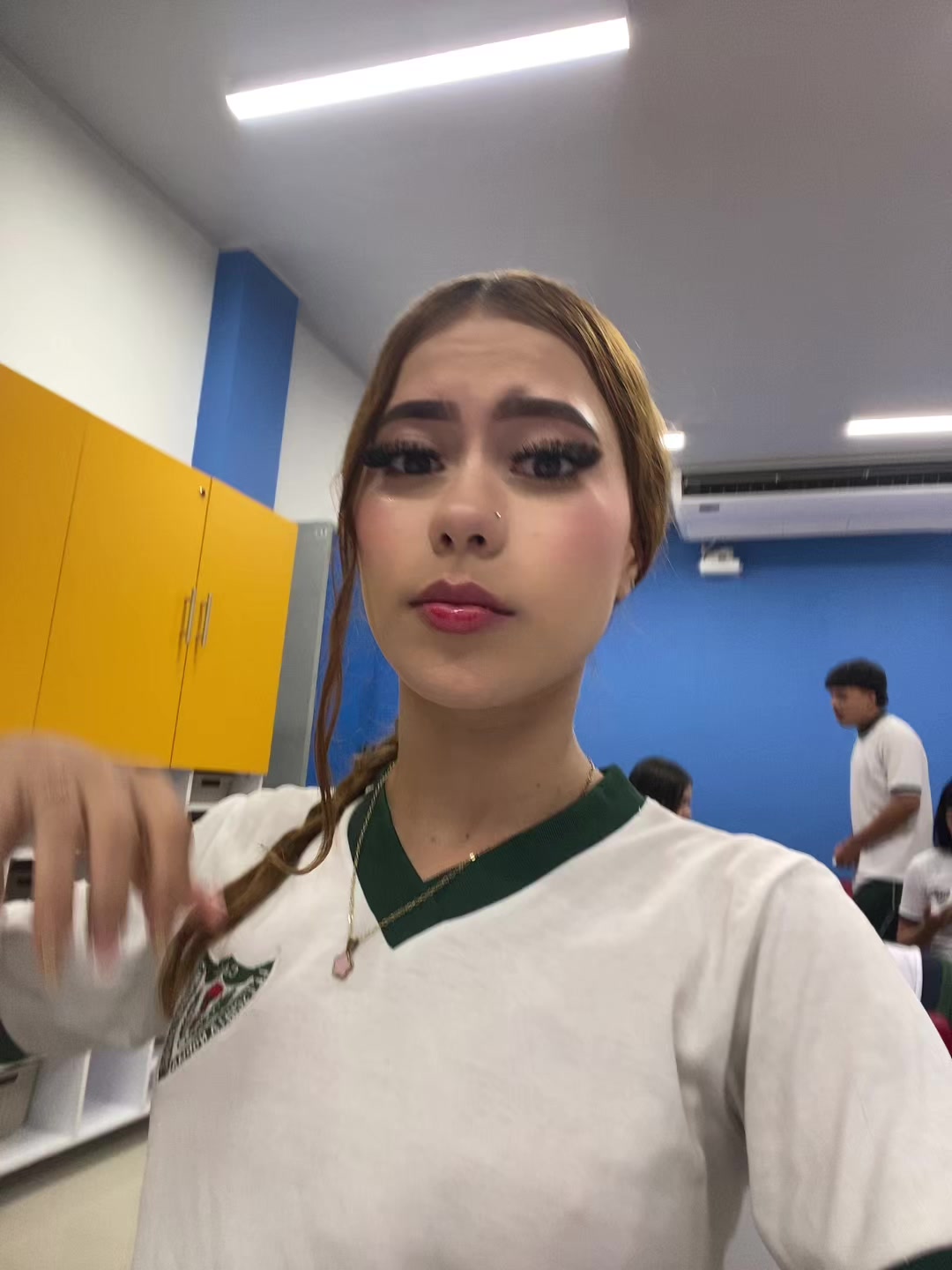 @Mila🍭.!