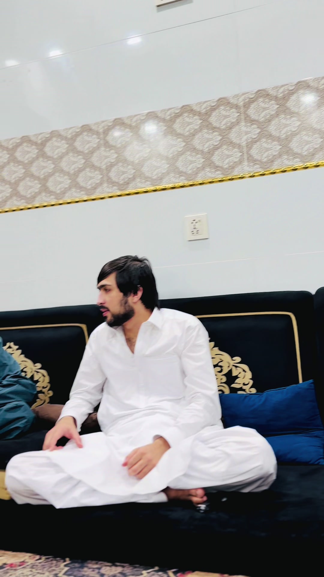 @👑UMAIR MALIK👑