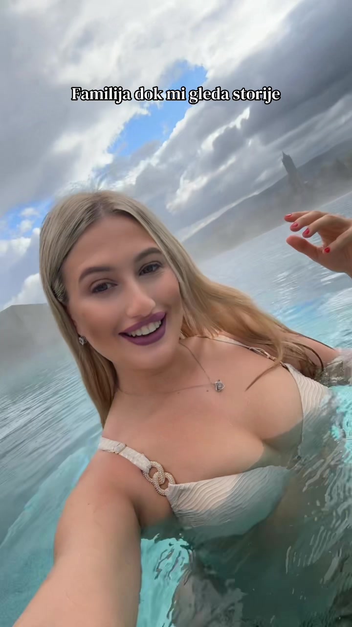 @iamandjelaas