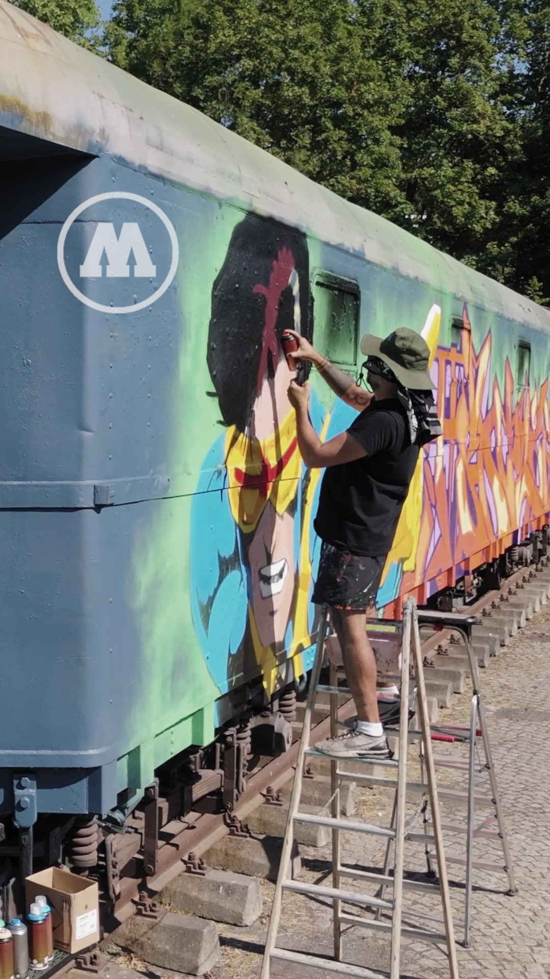 @MOLOTOW