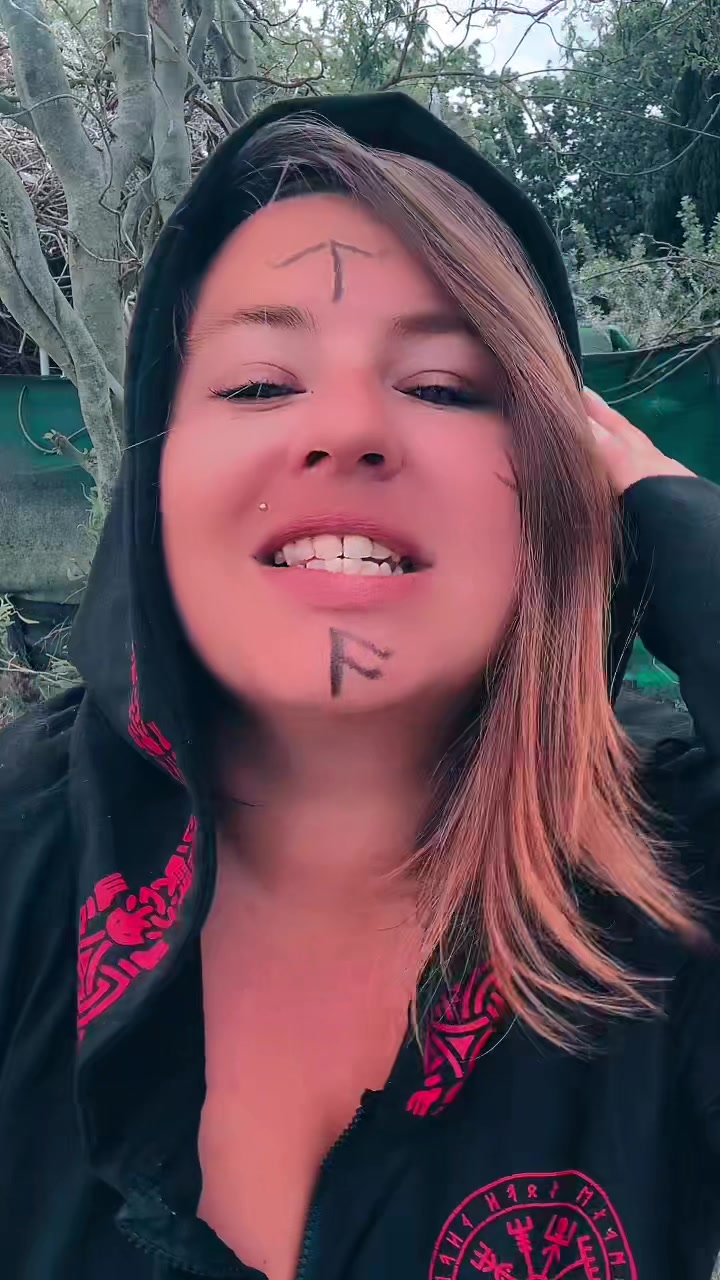 @xx👑PsychoAlphaqueen👑xx