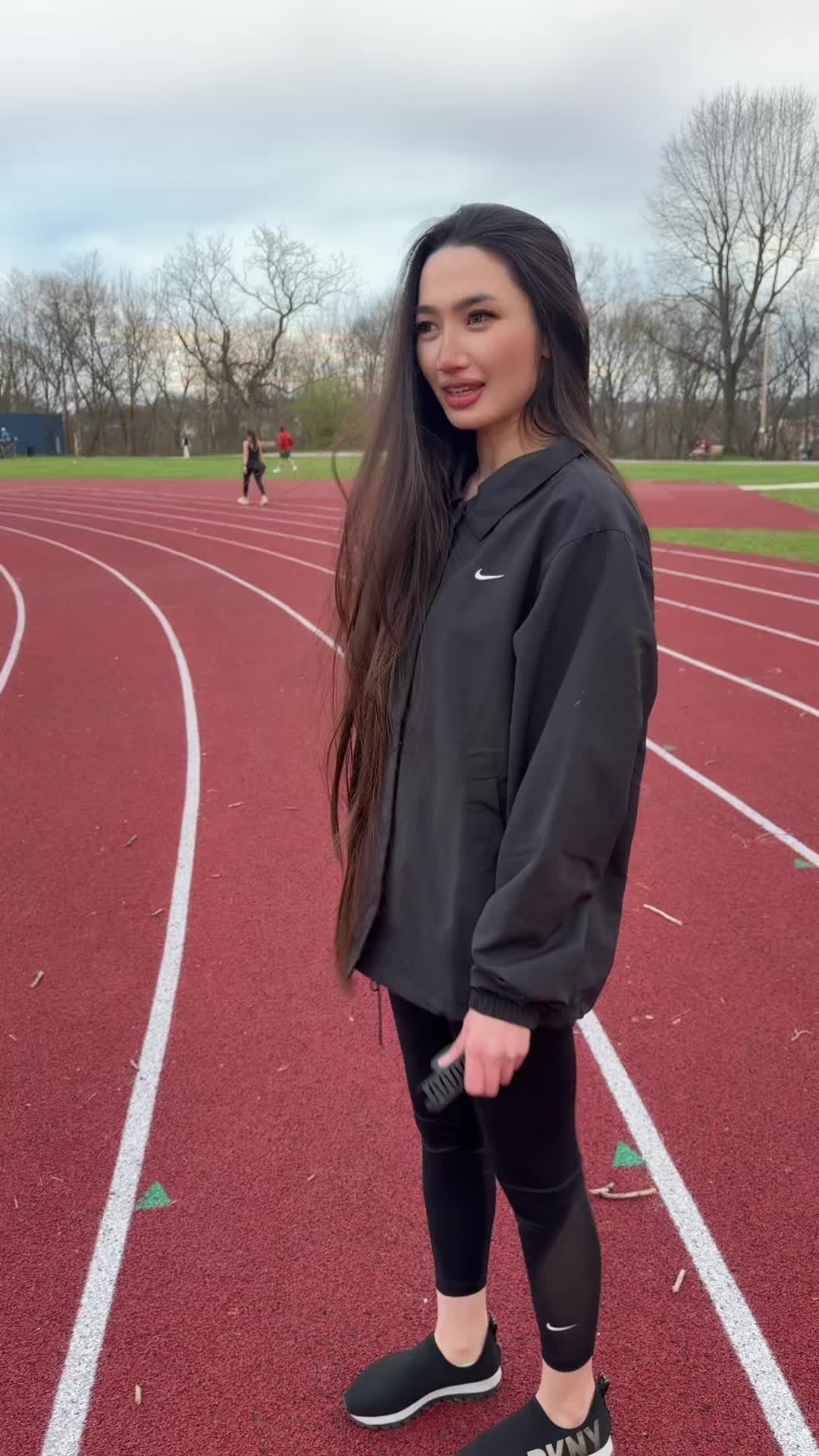 @Акула