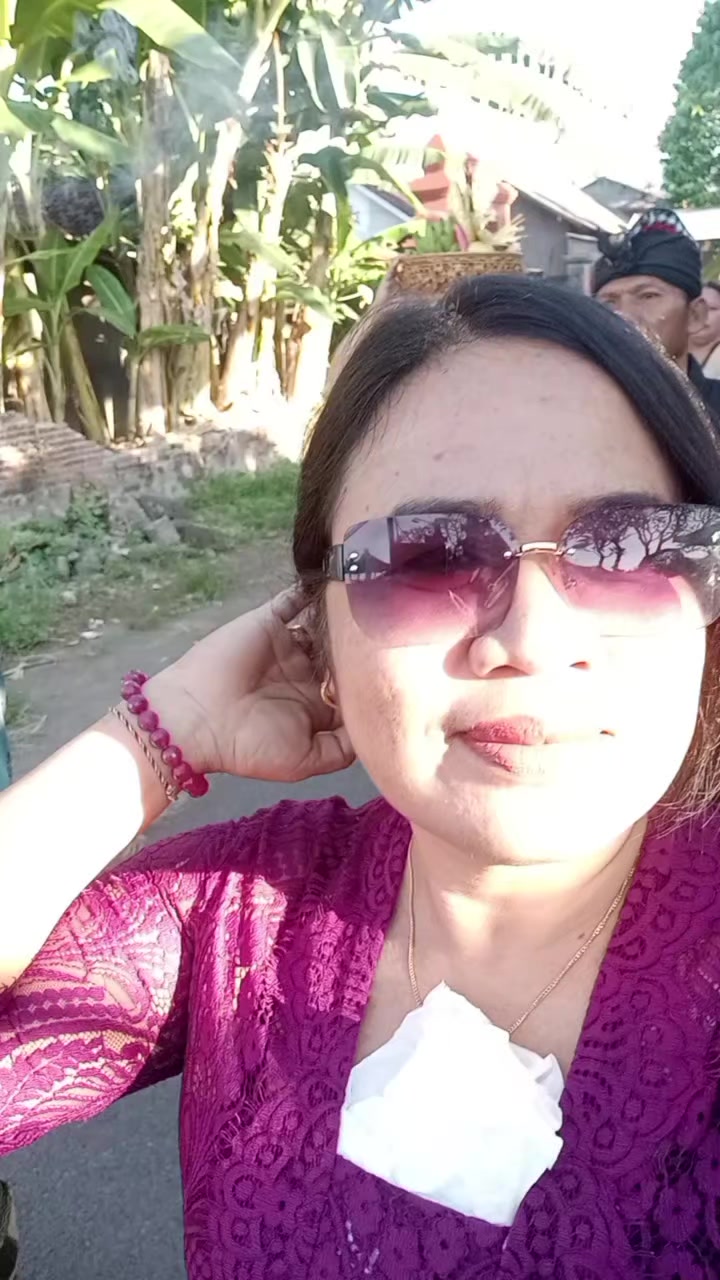 @toet war