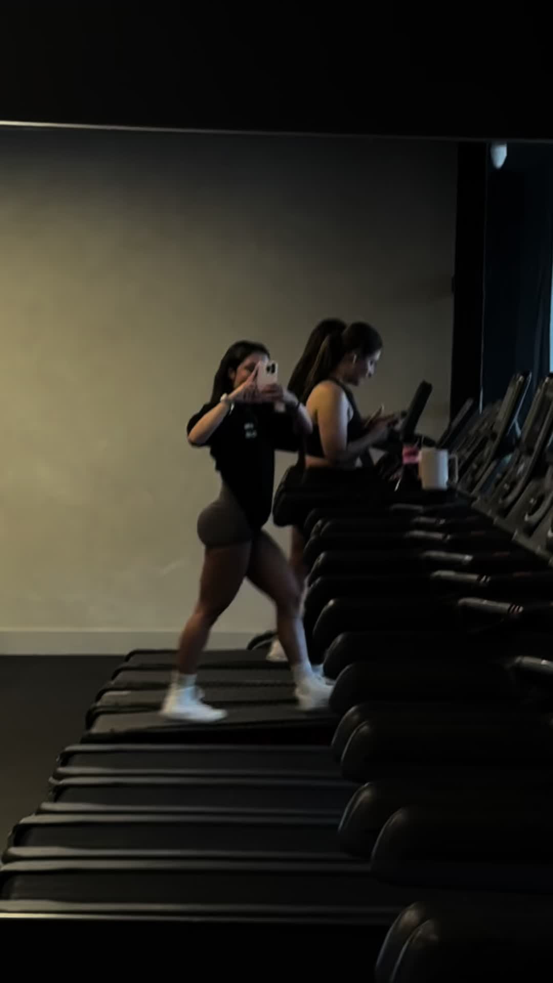 @CAM❤️🔥🏋🏻♀️