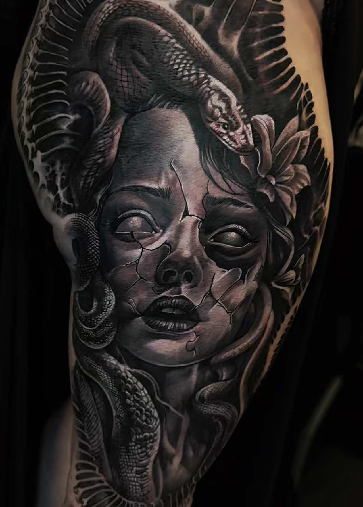 @blackhiveink