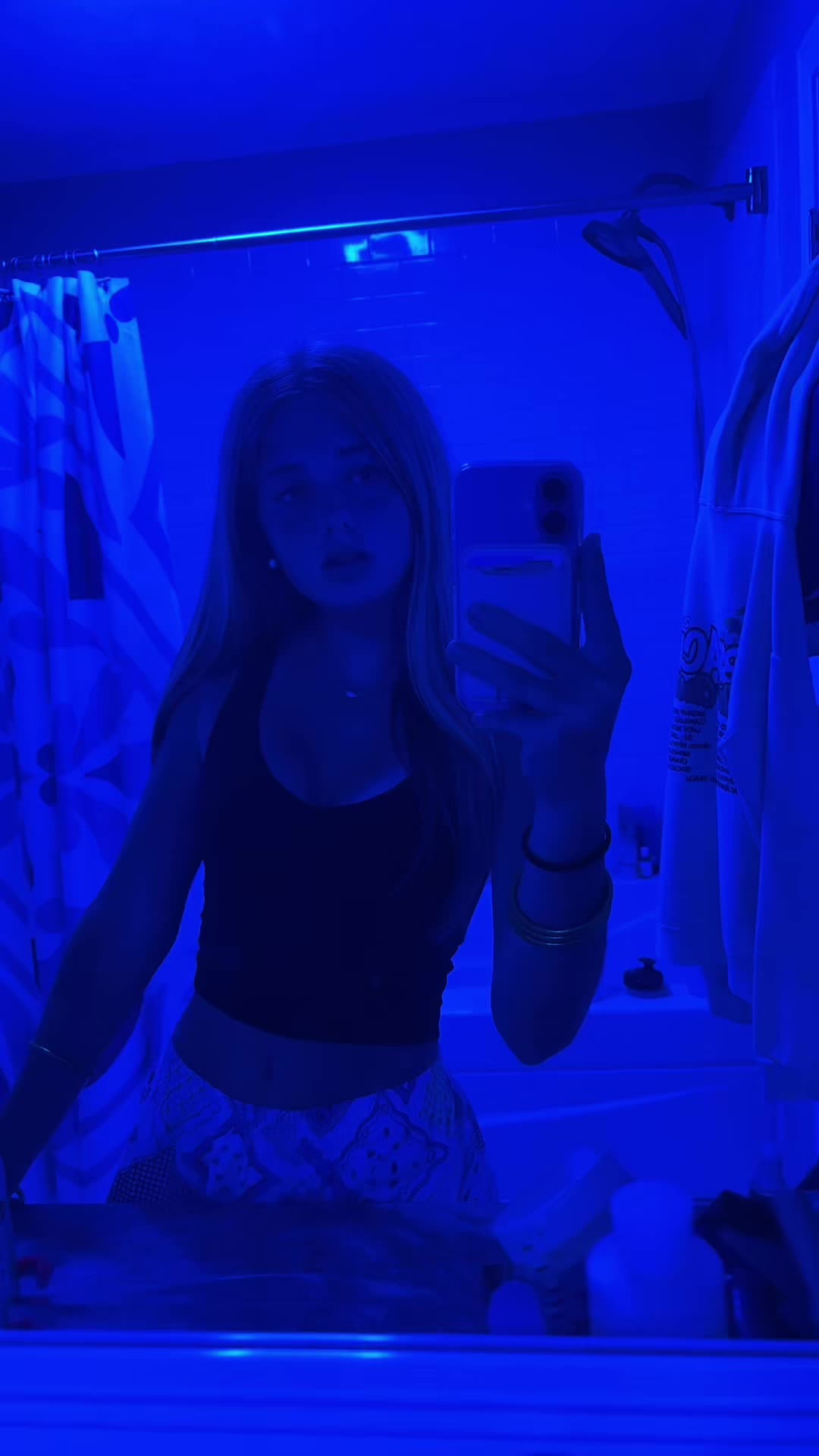 @🫧🥂💸
