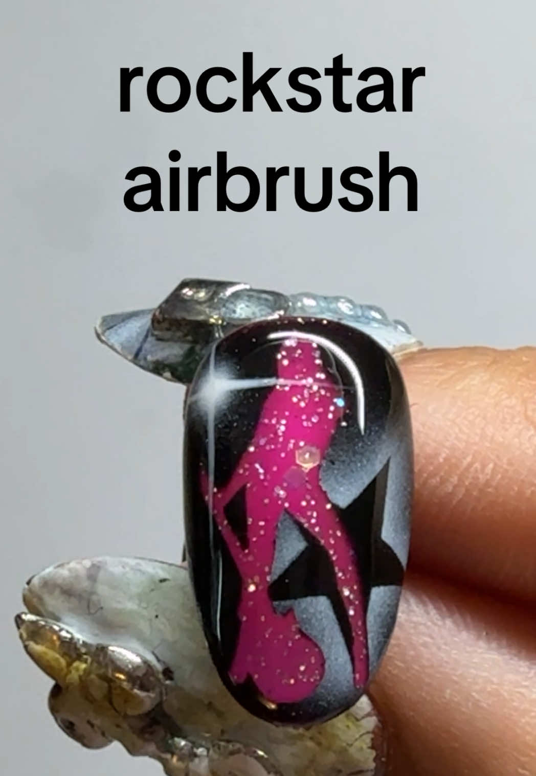 @Geranium Duet Nails