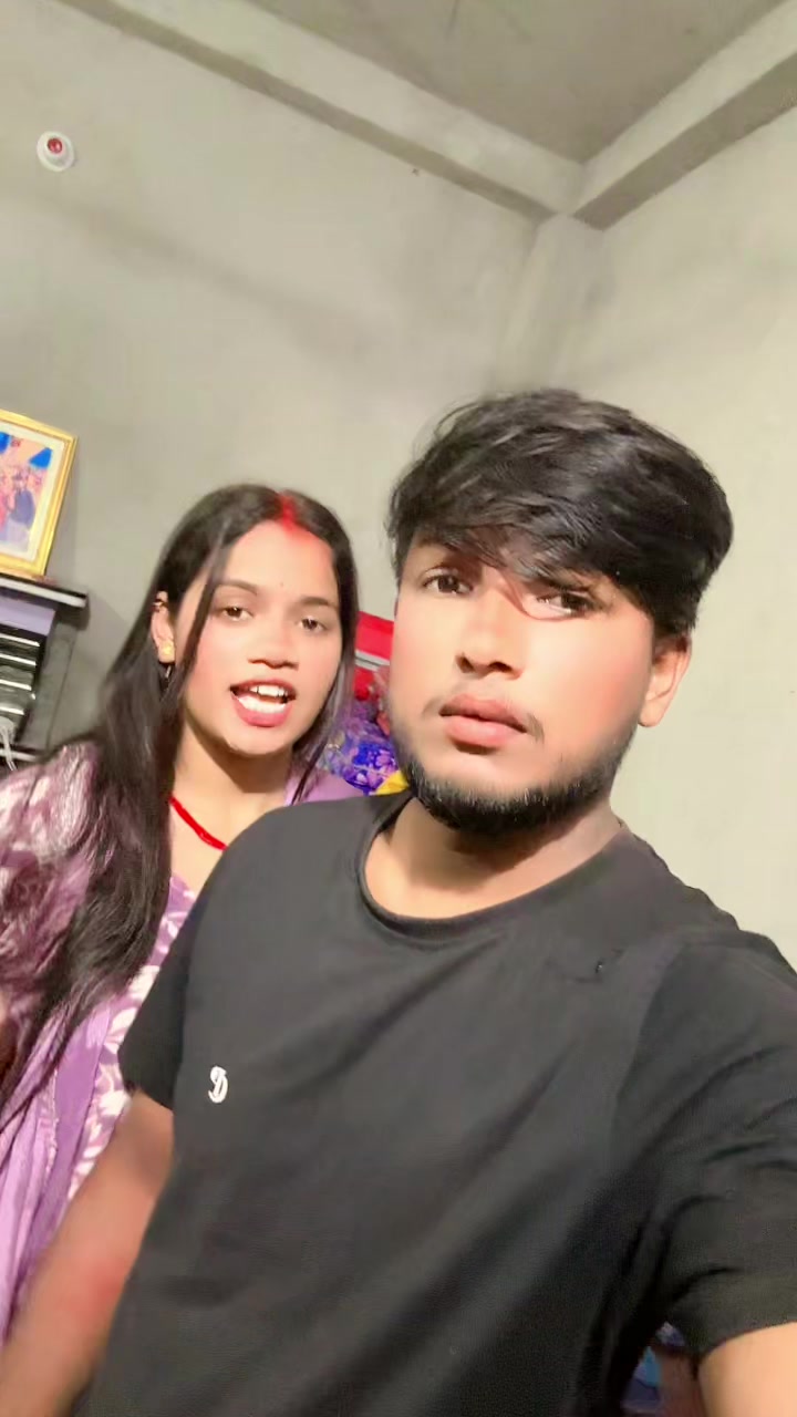 @🦋🫰