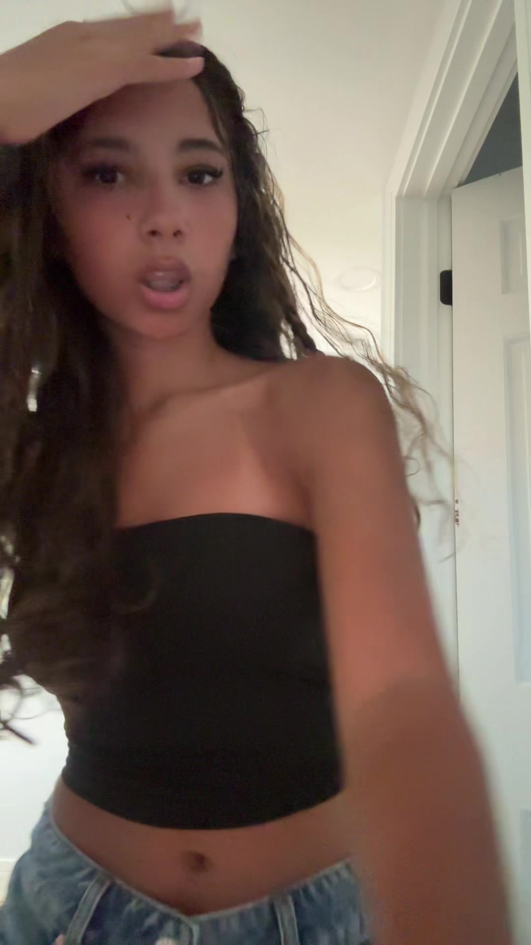 @whitetoesandwgitehoes