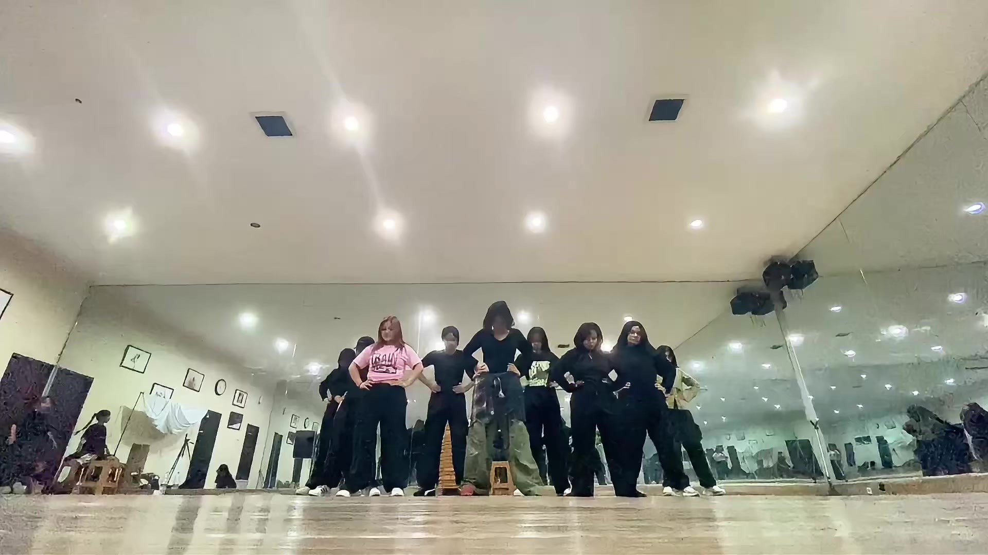 @vay_dance