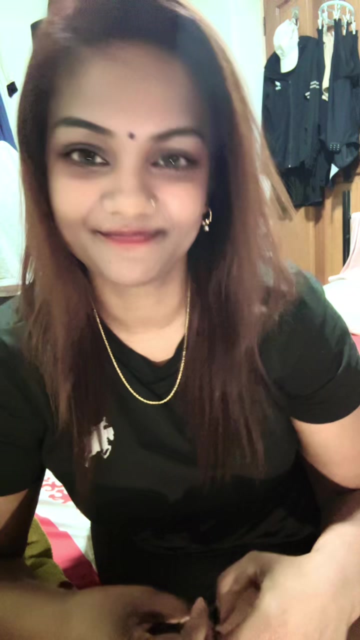 @Malini🖤💚✨🌻
