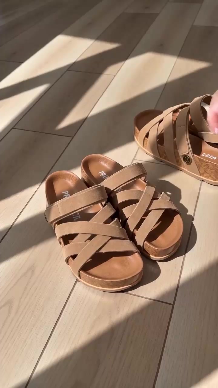 @DearLizzyStories👻
