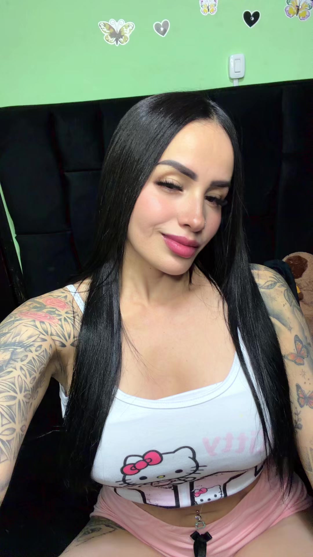 @Alexandra Santafe 👑te sigue