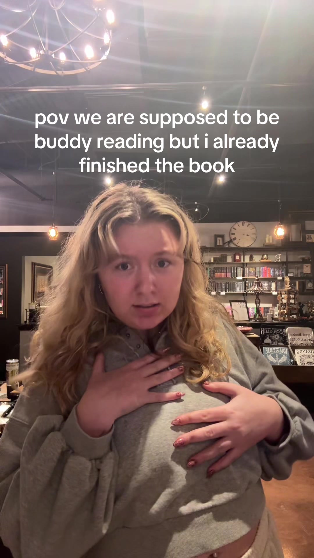 @⋇⊶⊰ ang ⊱⊷⋇