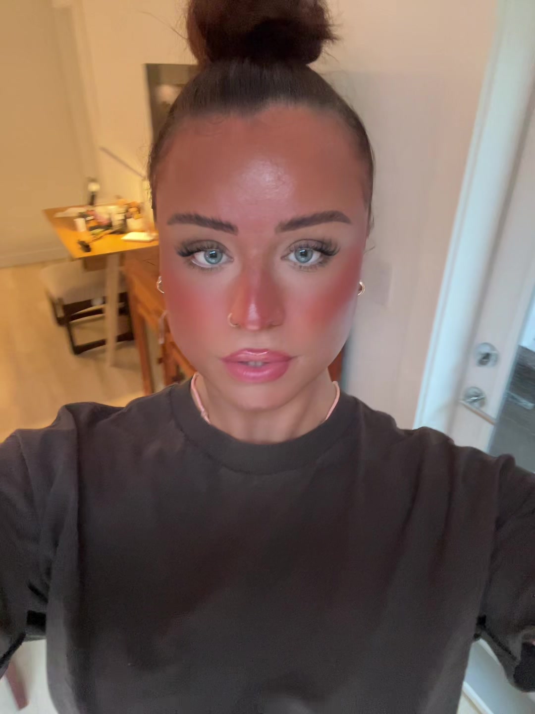 @joniethebrat