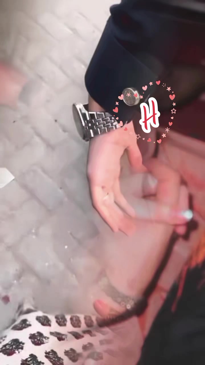 @m h