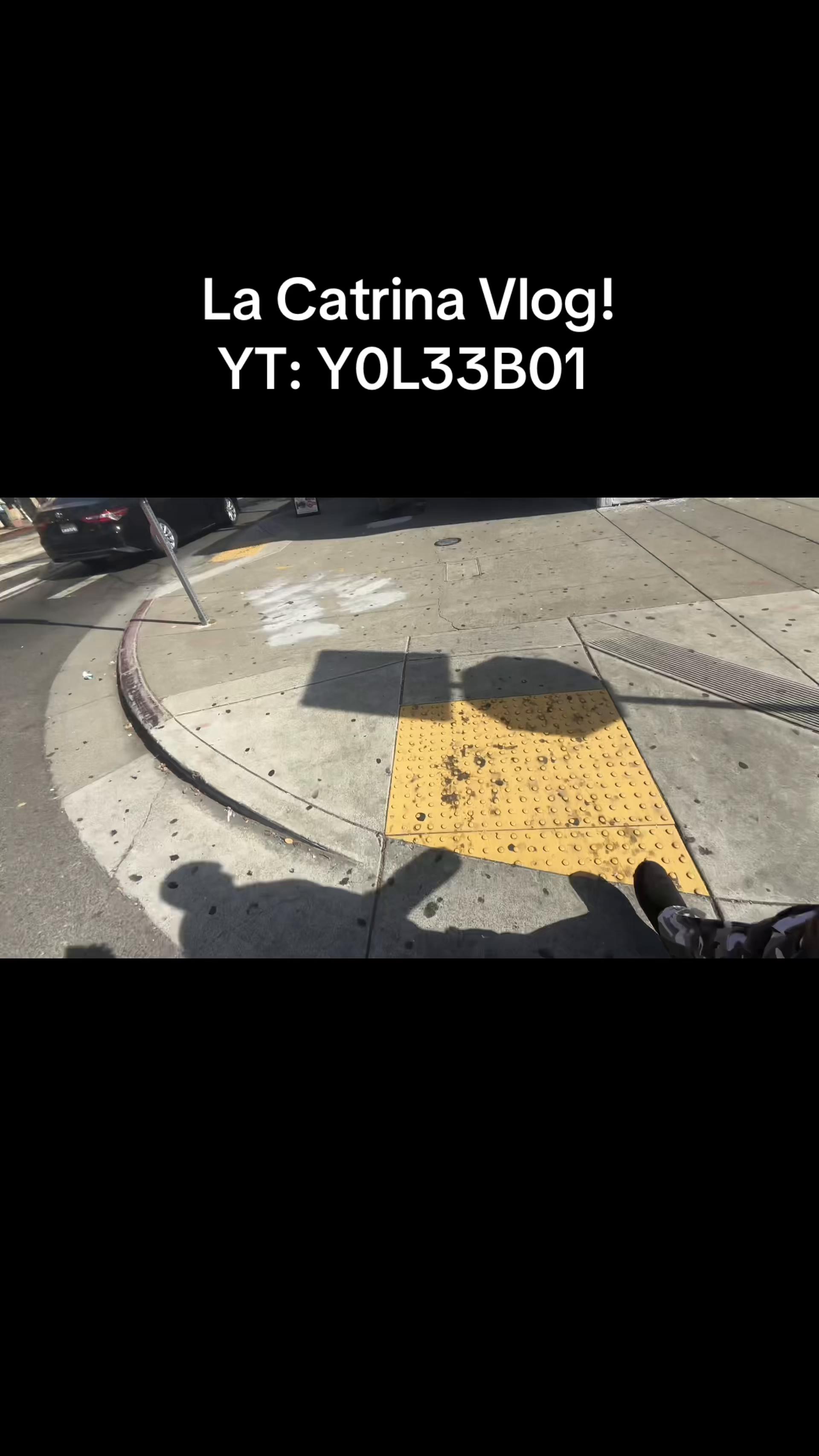 @Y0L33B01