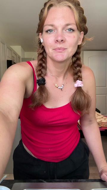 @Juicyredhead22