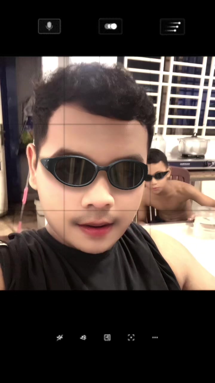 @Bïï Thëäň