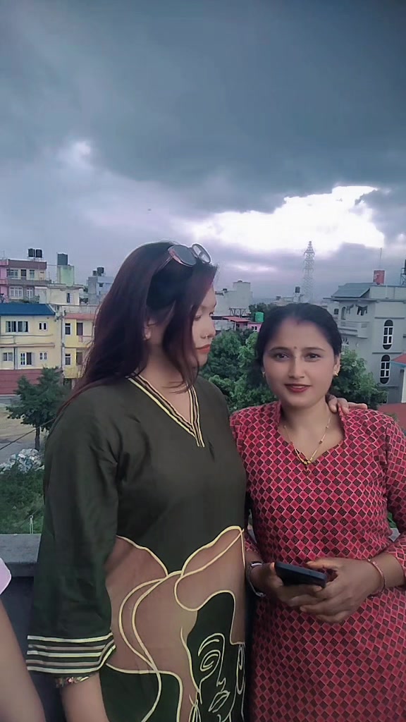 @deepshika🧿