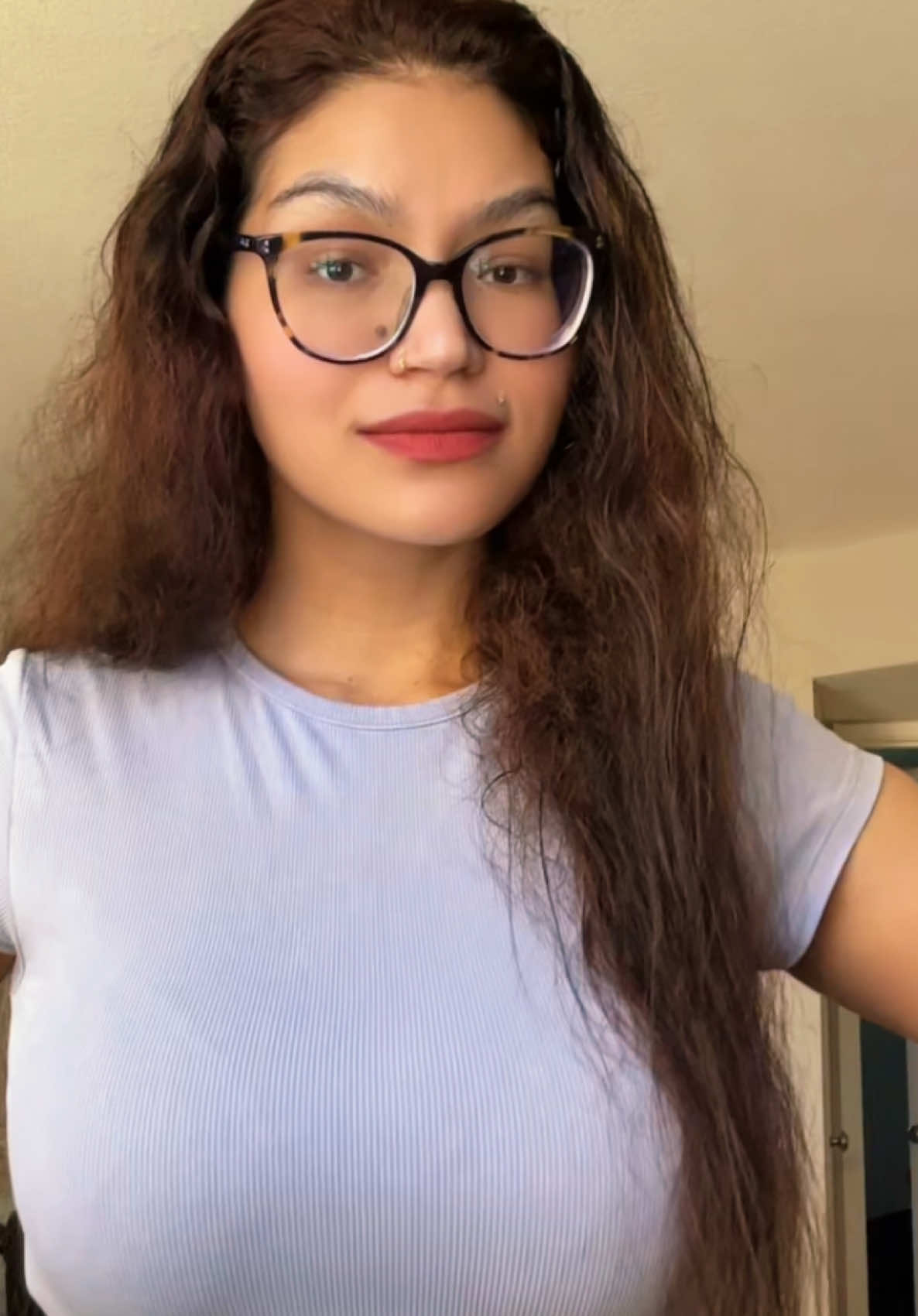 @A👭a