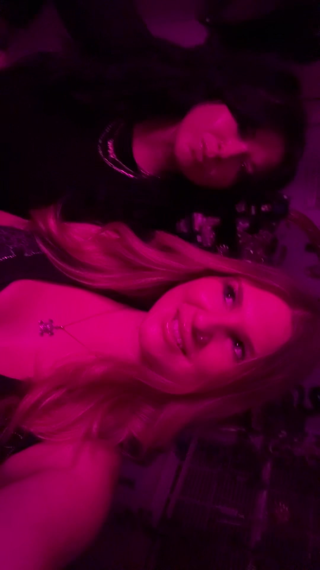 @Vanessa🦋🐍🎱