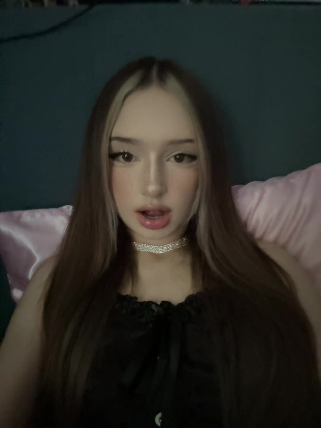 @Пчела