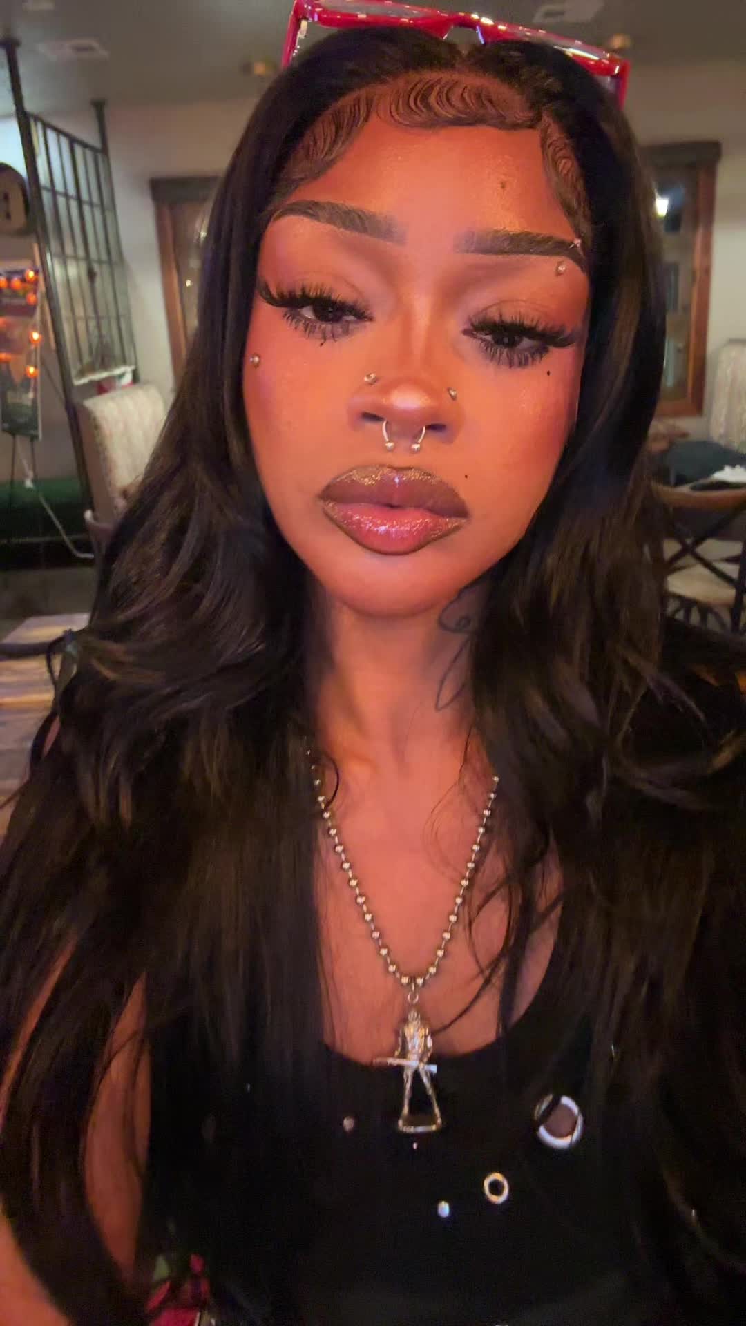 @himynamesunsirae