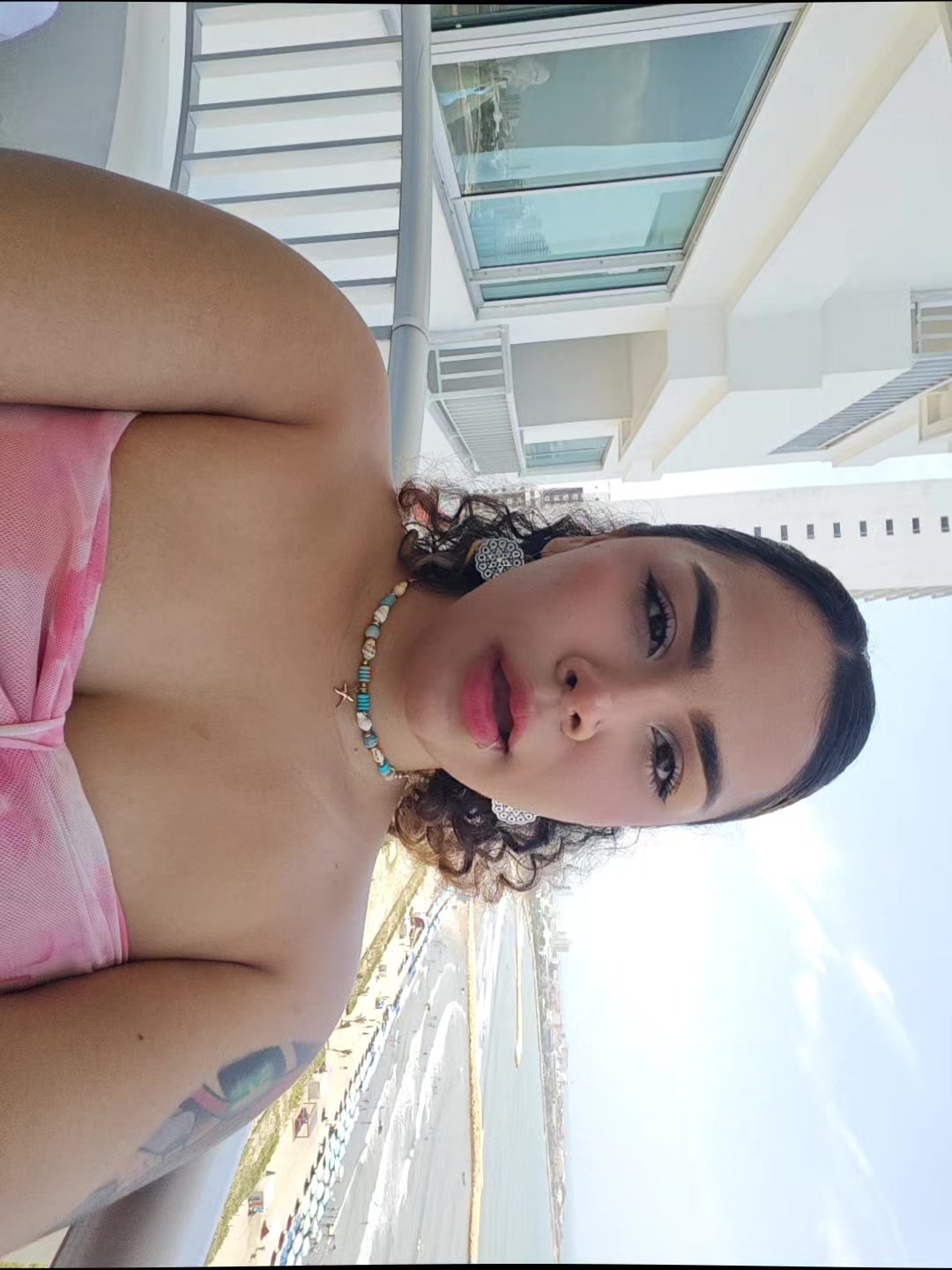 @Nianoesnia