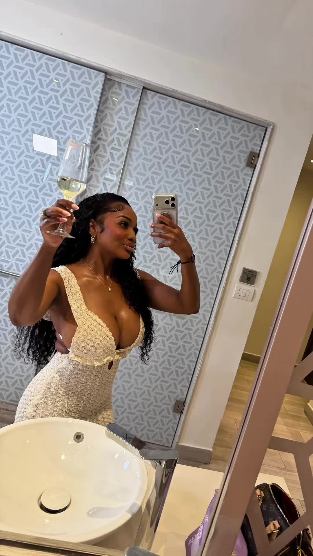 @JASMINE NIKKAI