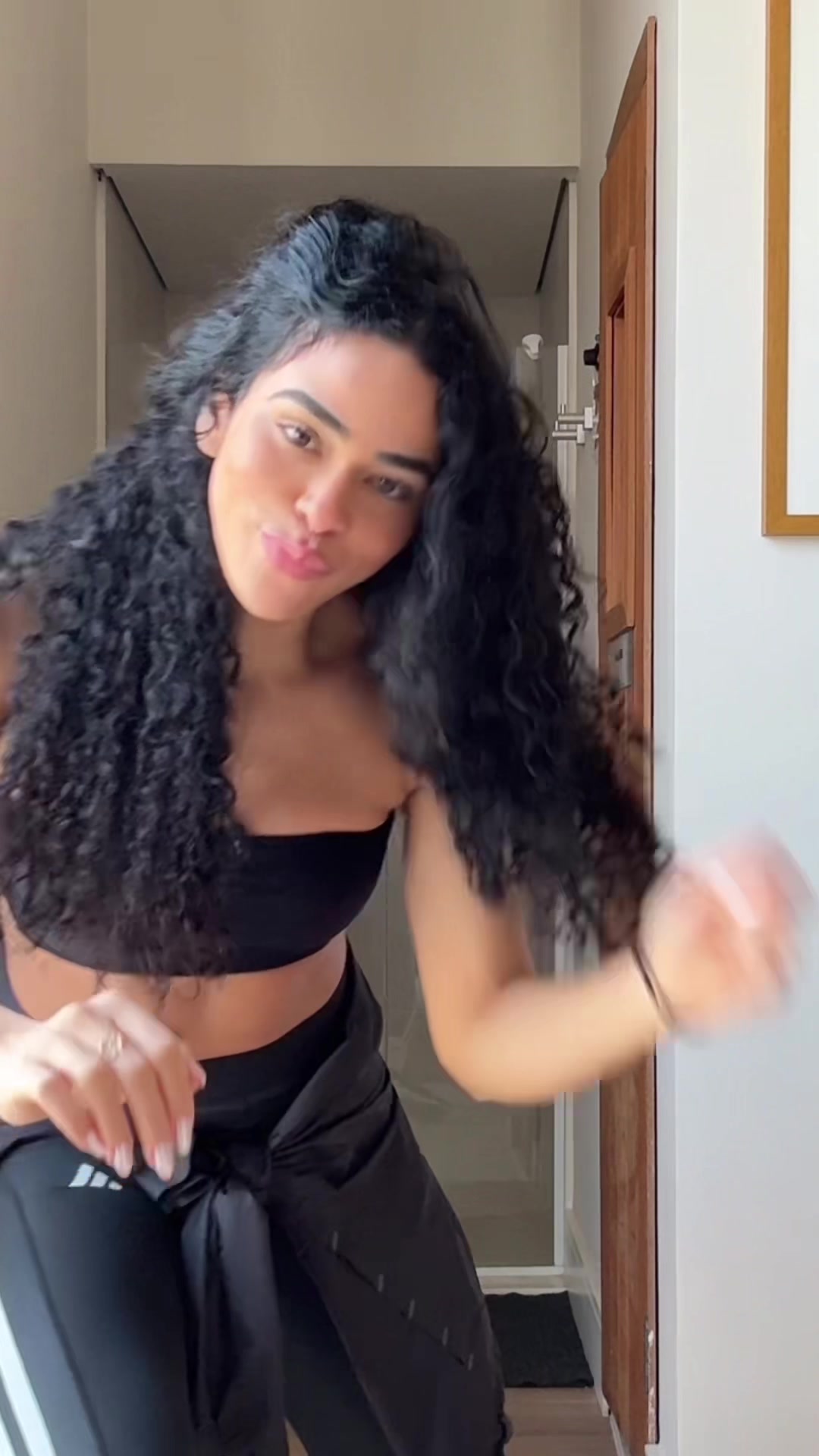 @Elana Valenaria