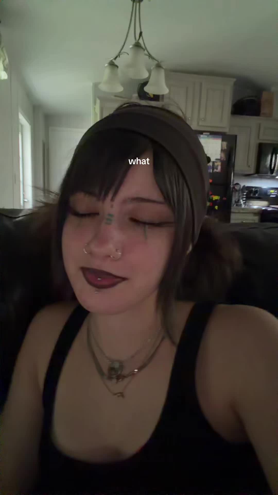 @llyla404