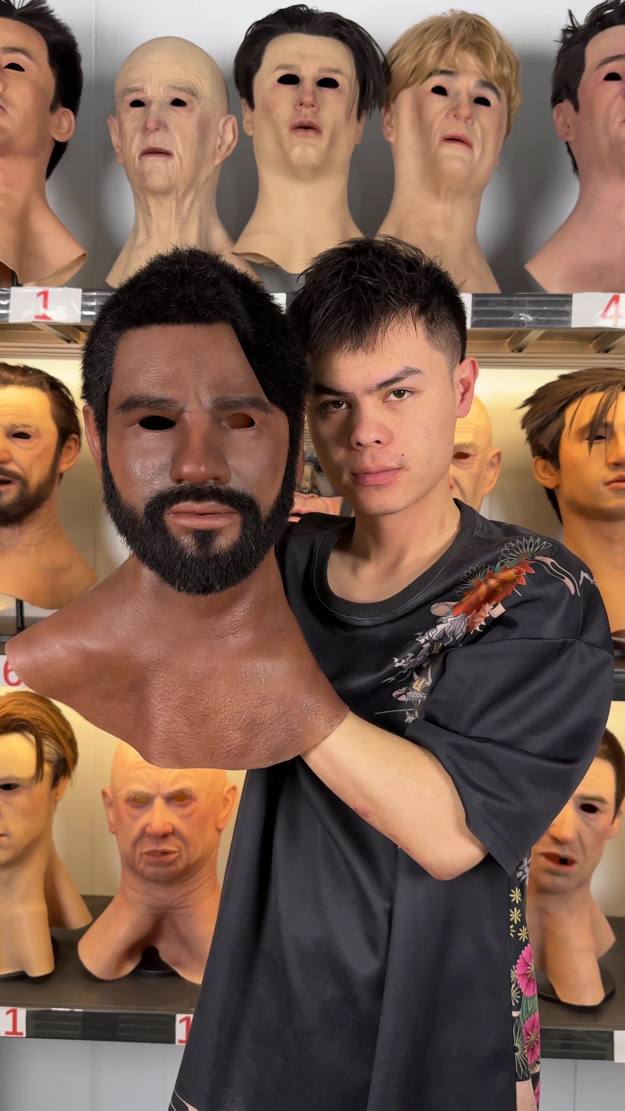@Lifelikemask