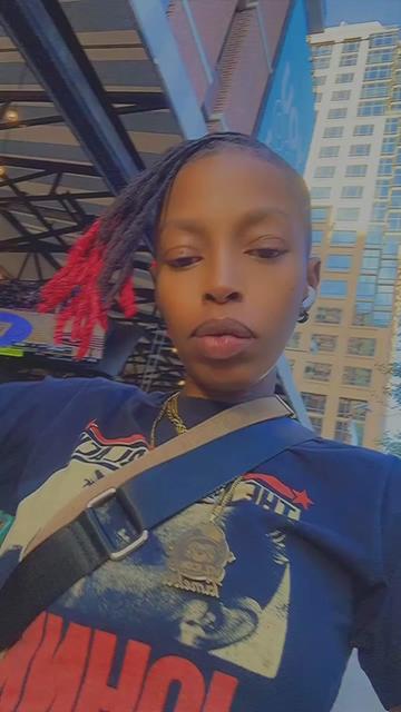 @MzIconic