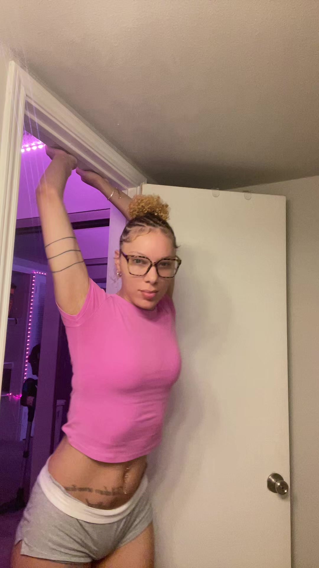 @𑣲𝐿ishaLongLegzzz ̤̮🎗️