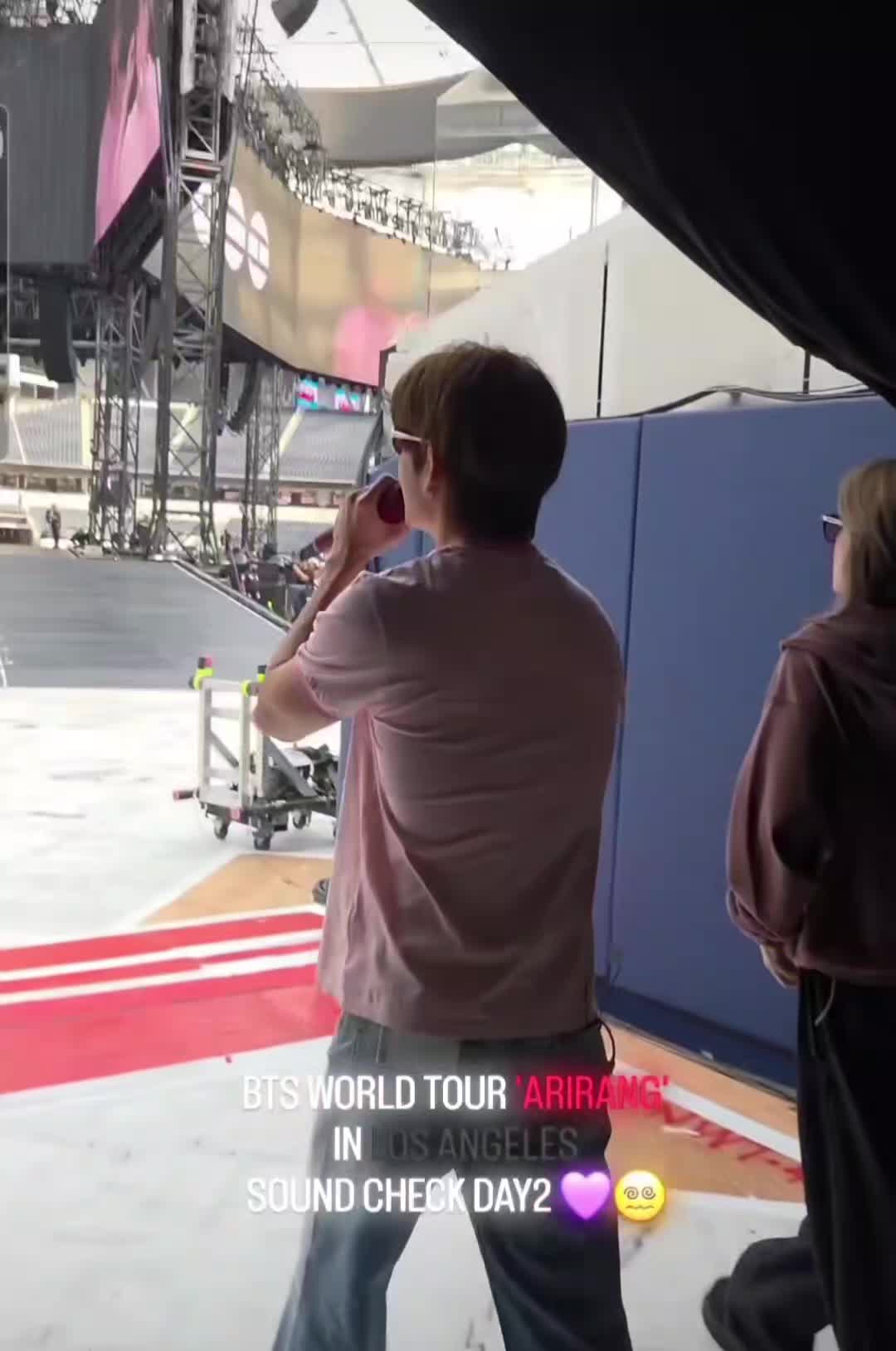 @Jk🥴Céline☉ ⊖ ⊜