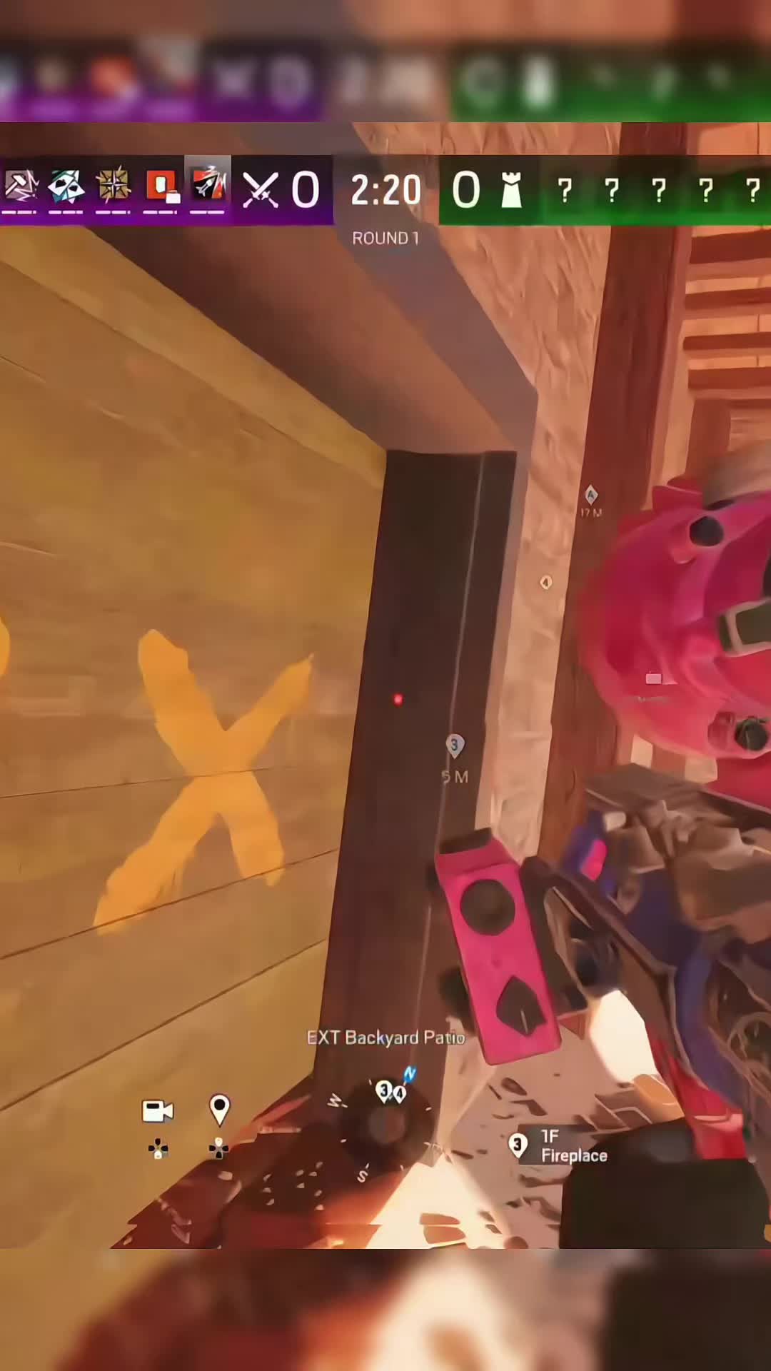 @⃟