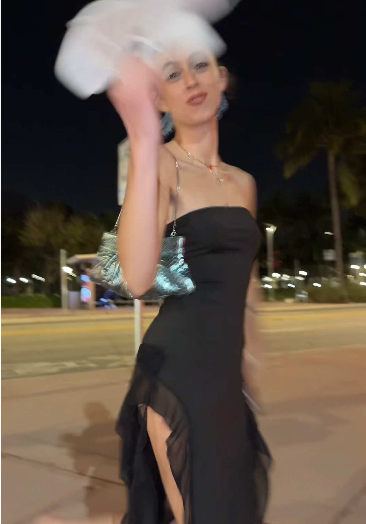 @isabella