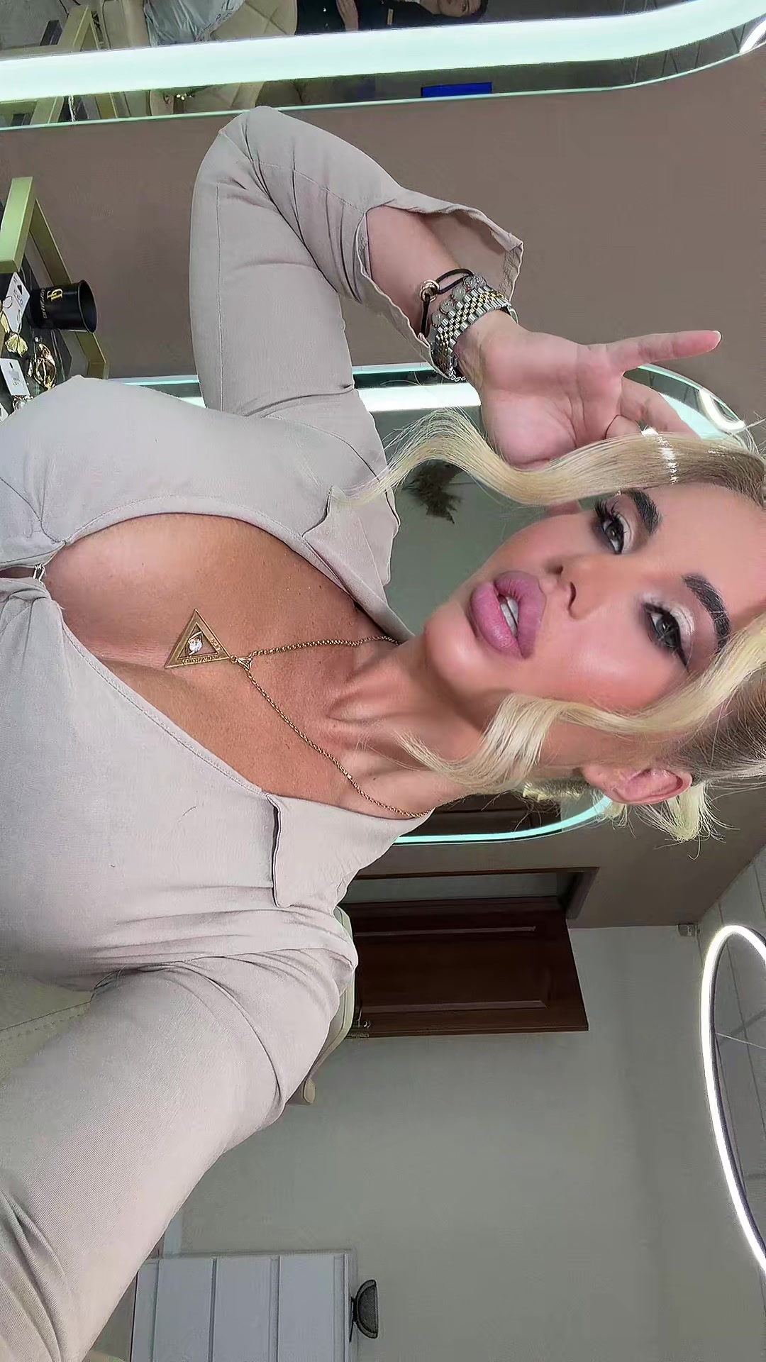 @moolooko_🌪️😈💦