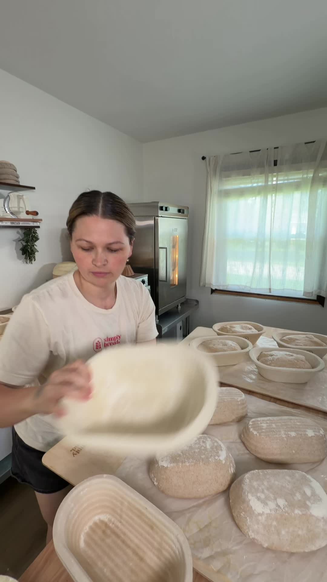 @alimakesbread